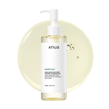 Botella del aceite limpiador Anua Heartleaf de 200ml sobre fondo blanco, con dispensador blanco y diseño limpio con texto minimalista.